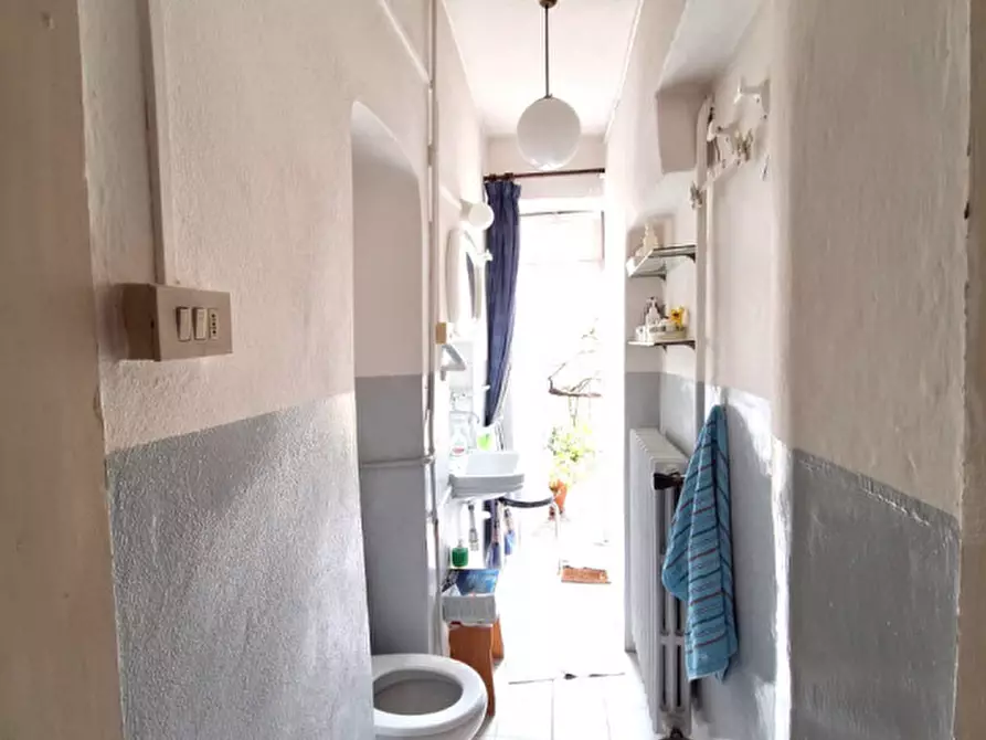 Immagine 23 di Palazzo in vendita  in Corso del Popolo a Rovigo