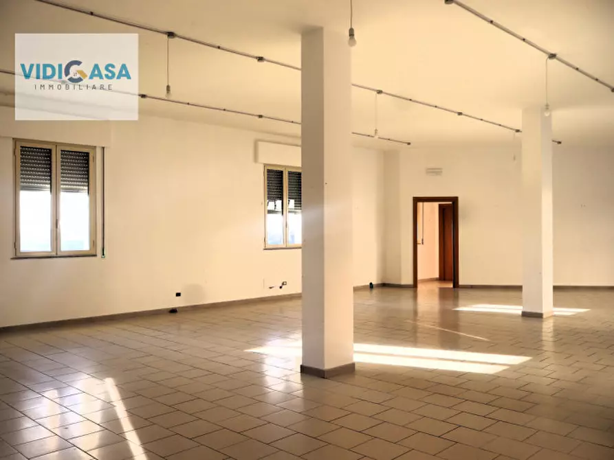 Immagine 7 di Attività commerciale in affitto  in Via Cavalcanti 72 a Montescaglioso