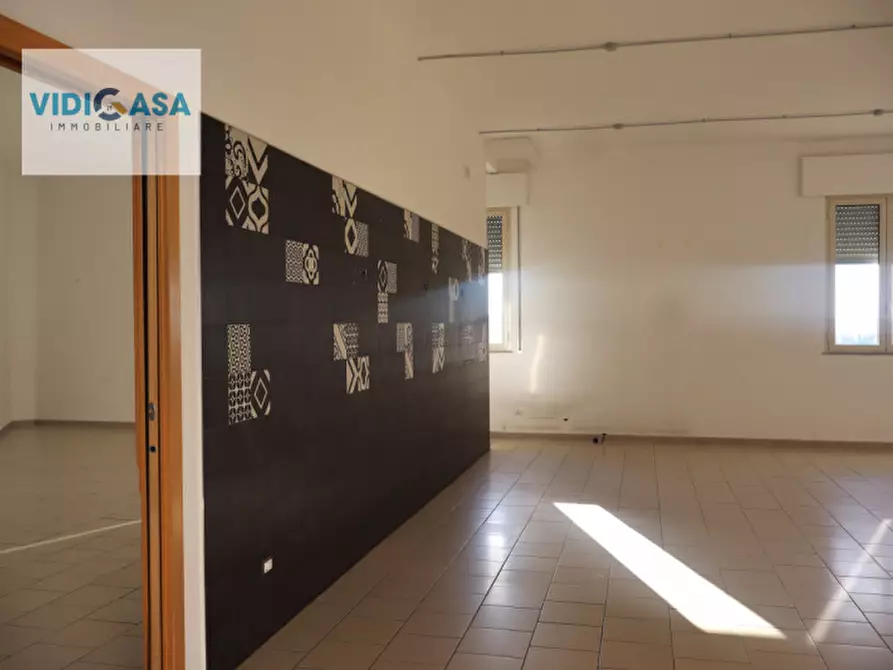 Immagine 8 di Attività commerciale in affitto  in Via Cavalcanti 72 a Montescaglioso