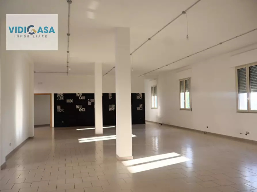 Immagine 11 di Attività commerciale in affitto  in Via Cavalcanti 72 a Montescaglioso