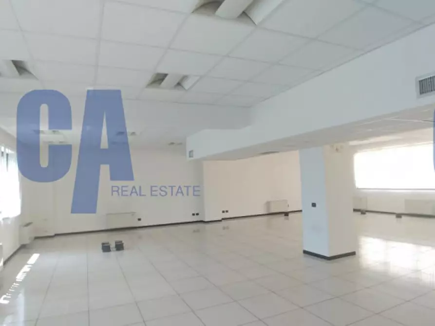 Immagine 13 di Ufficio in affitto  in VIA GROSIO a Milano