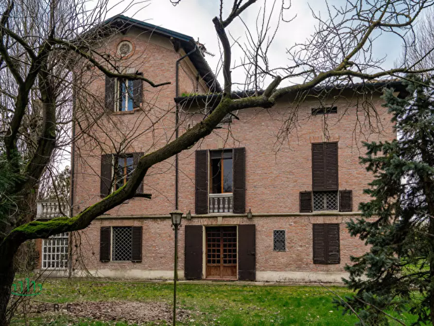 Immagine 3 di Villa in vendita  in Budrio a Budrio