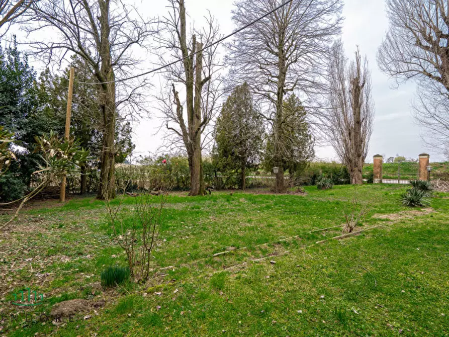 Immagine 31 di Villa in vendita  in Budrio a Budrio