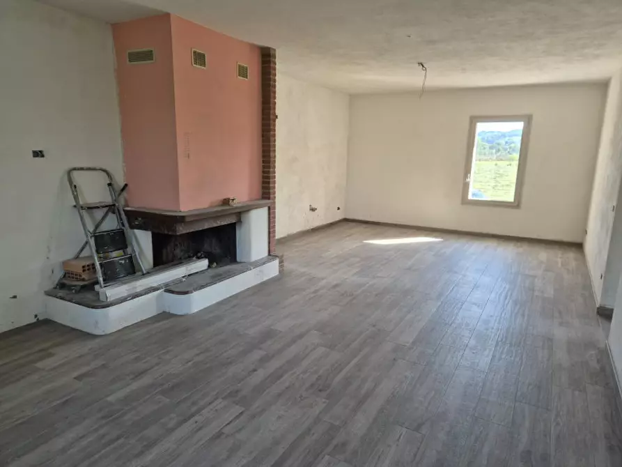 Immagine 27 di Villa in vendita  in via bel bacio 191 a Cesena