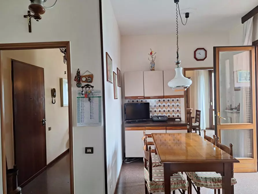 Immagine 1 di Appartamento in vendita  in via Einaudi a Vicenza