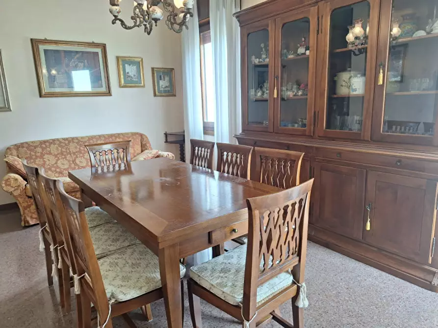 Immagine 2 di Appartamento in vendita  in via Einaudi a Vicenza