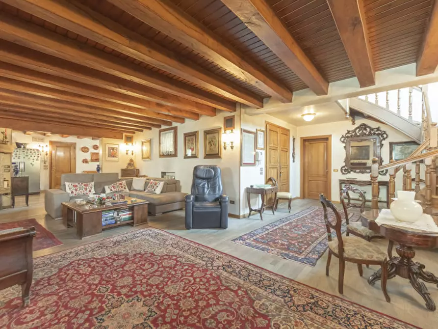 Immagine 2 di Villa in vendita  in Via delle Acquette a Treviso