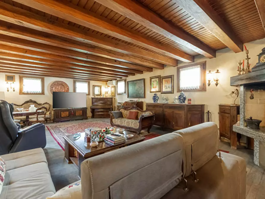 Immagine 6 di Villa in vendita  in Via delle Acquette a Treviso