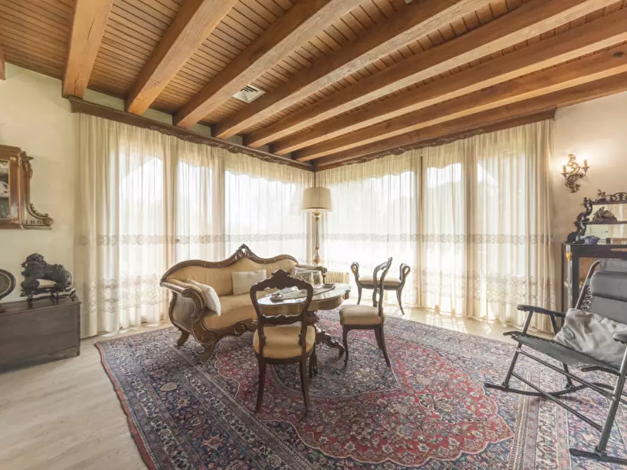 Immagine 8 di Villa in vendita  in Via delle Acquette a Treviso