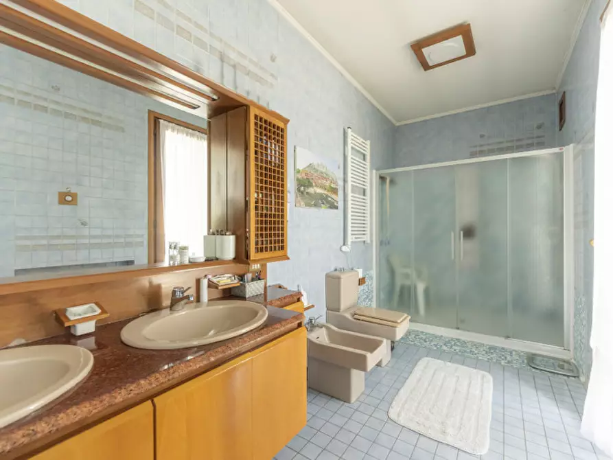 Immagine 13 di Villa in vendita  in Via delle Acquette a Treviso