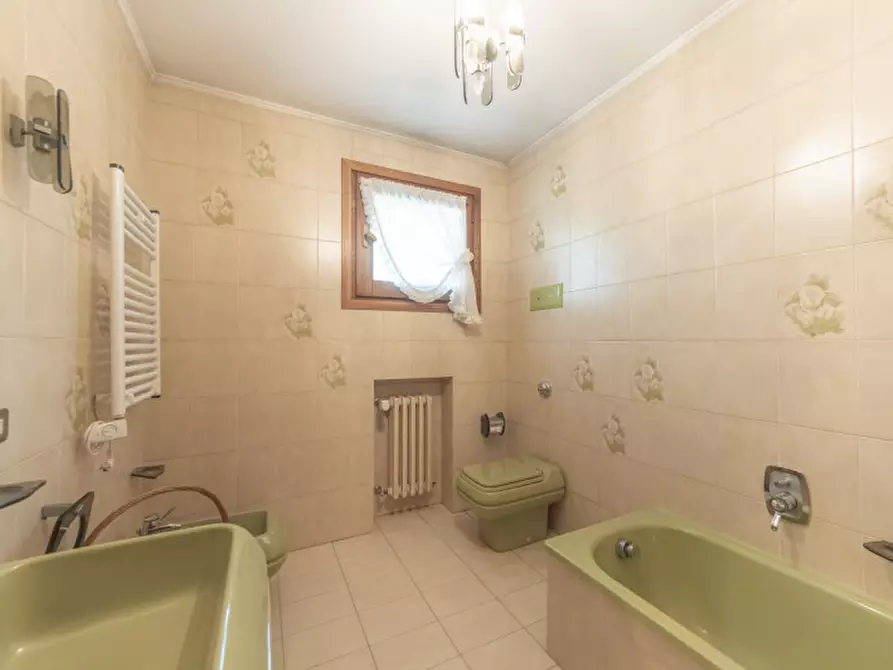 Immagine 15 di Villa in vendita  in Via delle Acquette a Treviso