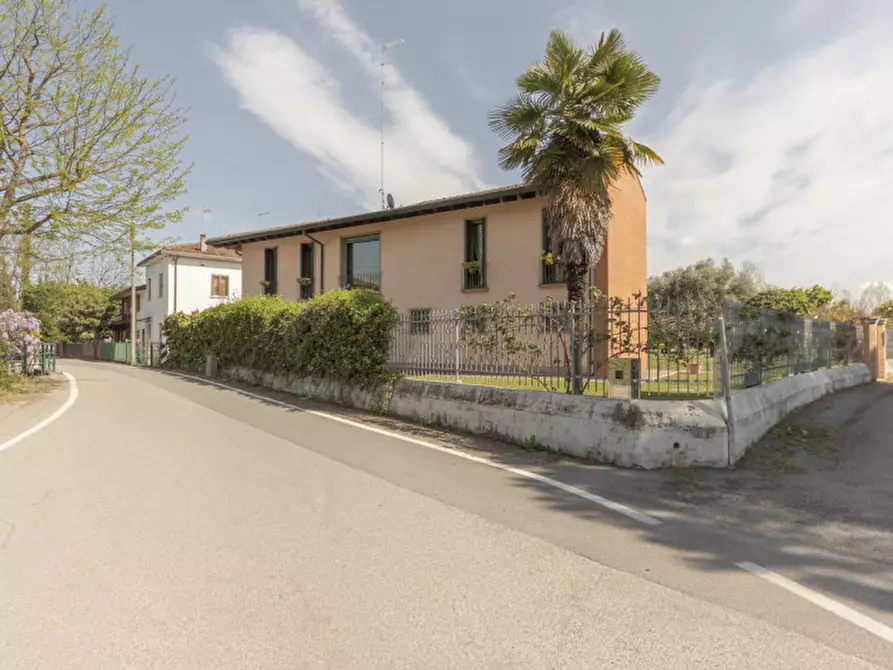 Immagine 22 di Villa in vendita  in Via delle Acquette a Treviso