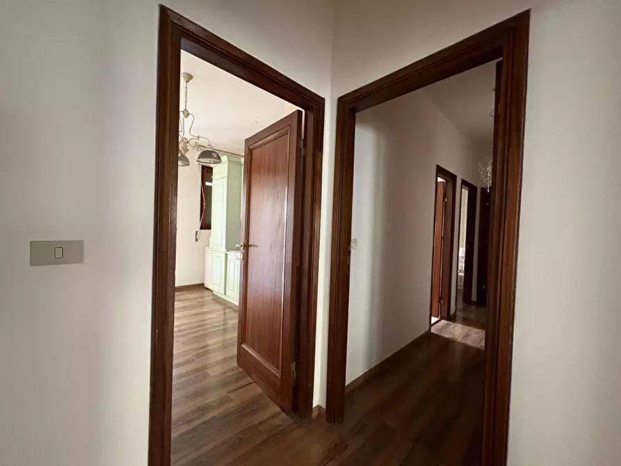 Immagine 4 di Appartamento in affitto  in Via Grande 164 a Livorno