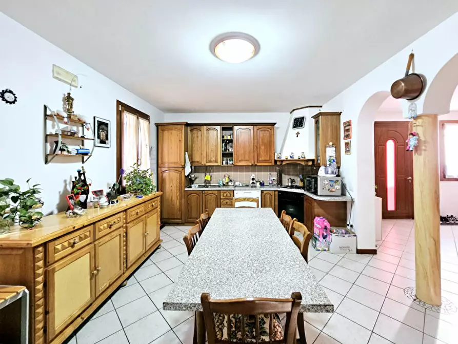 Immagine 5 di Villetta a schiera in vendita  in VIA CESARE BATTISTI a Villa Estense