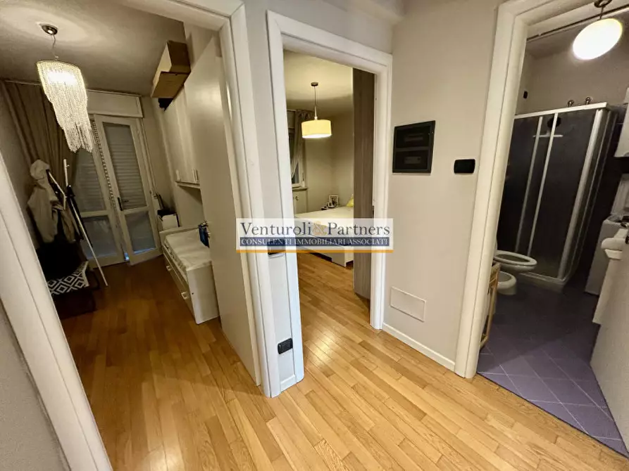 Immagine 7 di Appartamento in vendita  in via Guglielmo Marconi a Padenghe Sul Garda