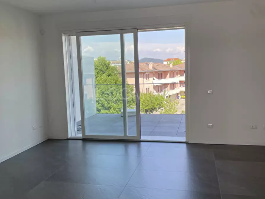 Immagine 10 di Appartamento in vendita  in Via Giulio Cesare a Montegrotto Terme