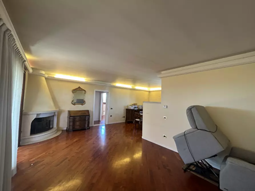 Immagine 1 di Attico in vendita  in Via Genova a Villafranca Padovana