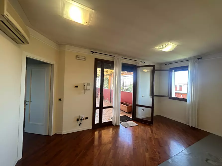 Immagine 15 di Attico in vendita  in Via Genova a Villafranca Padovana