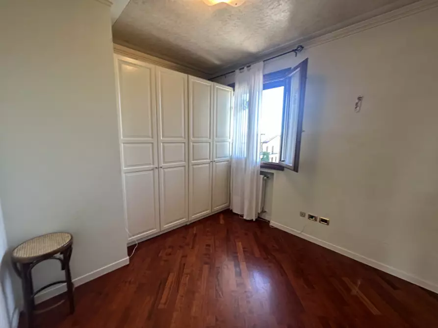 Immagine 21 di Attico in vendita  in Via Genova a Villafranca Padovana