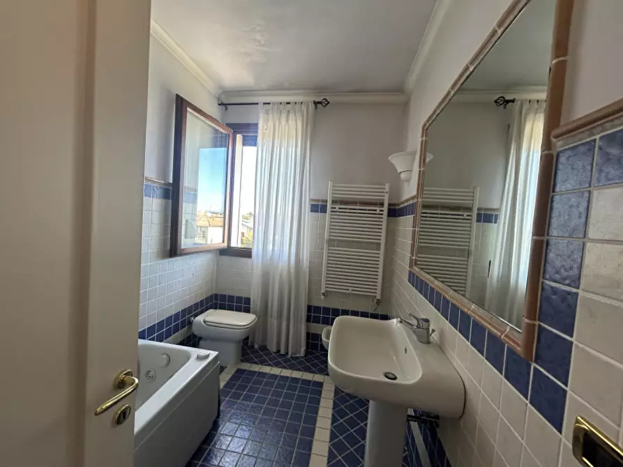 Immagine 32 di Attico in vendita  in Via Genova a Villafranca Padovana
