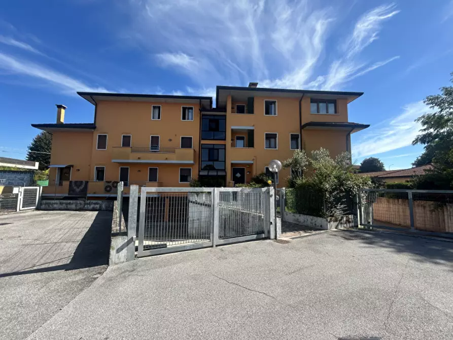 Immagine 35 di Attico in vendita  in Via Genova a Villafranca Padovana