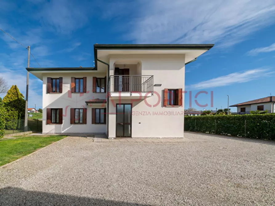 Immagine 1 di Casa indipendente in vendita  in Via venticinque aprile a Camponogara