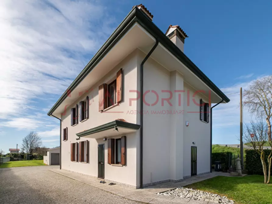 Immagine 2 di Casa indipendente in vendita  in Via venticinque aprile a Camponogara