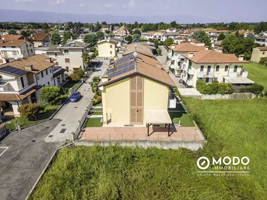 Immagine 2 di Villetta a schiera in vendita  in via Monte San Michele 31 a Quinto Vicentino