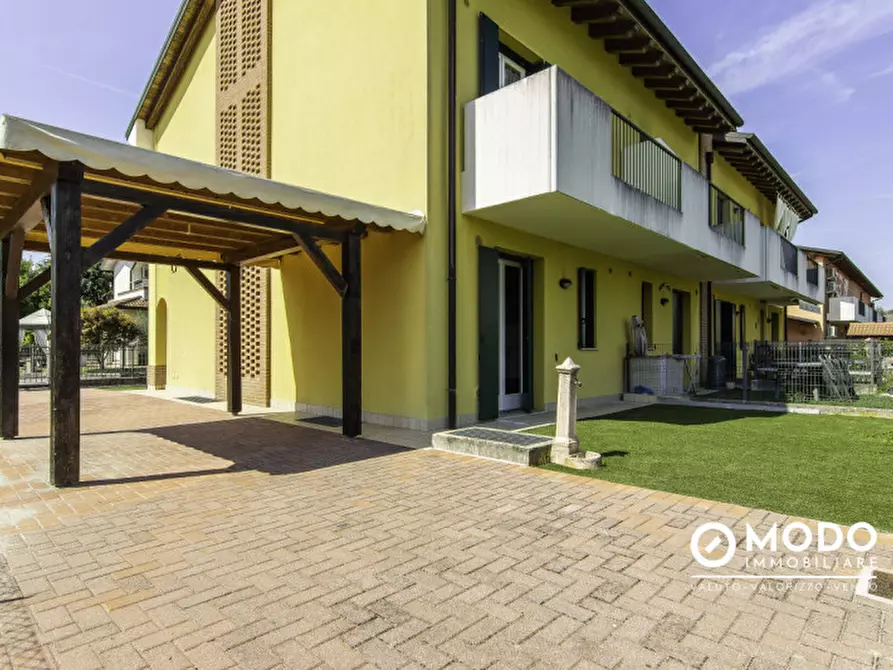 Immagine 2 di Villetta a schiera in vendita  in via Monte San Michele 31 a Quinto Vicentino