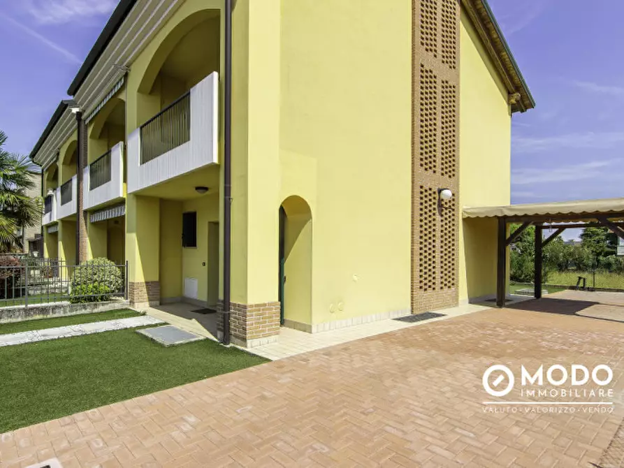 Immagine 10 di Villetta a schiera in vendita  in via Monte San Michele 31 a Quinto Vicentino