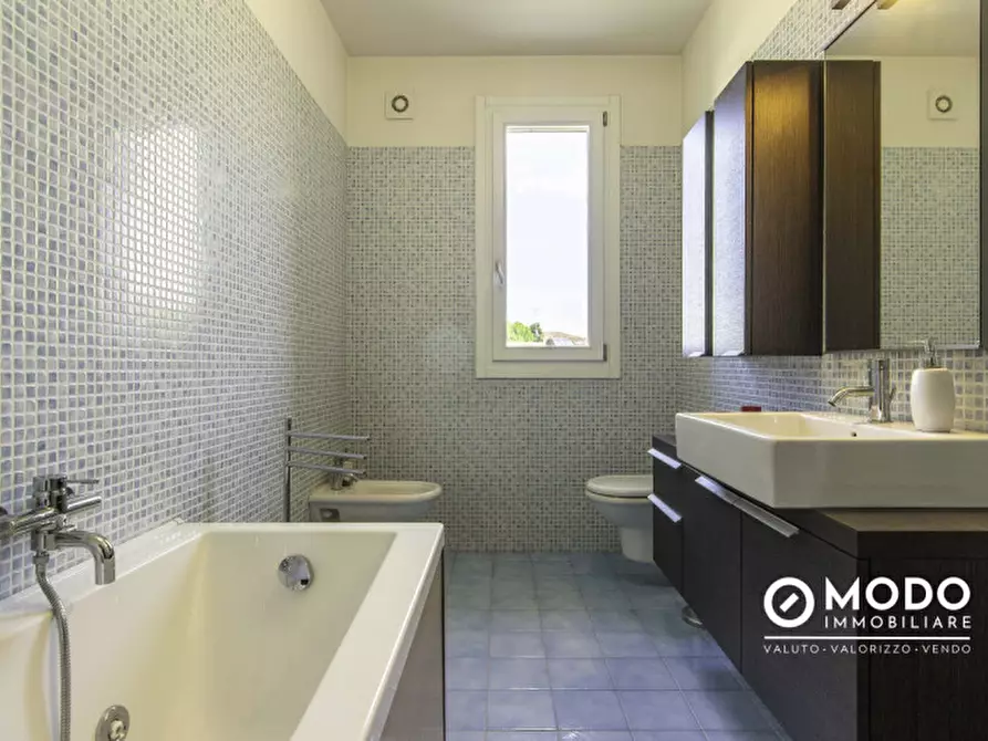 Immagine 30 di Villetta a schiera in vendita  in via Monte San Michele 31 a Quinto Vicentino