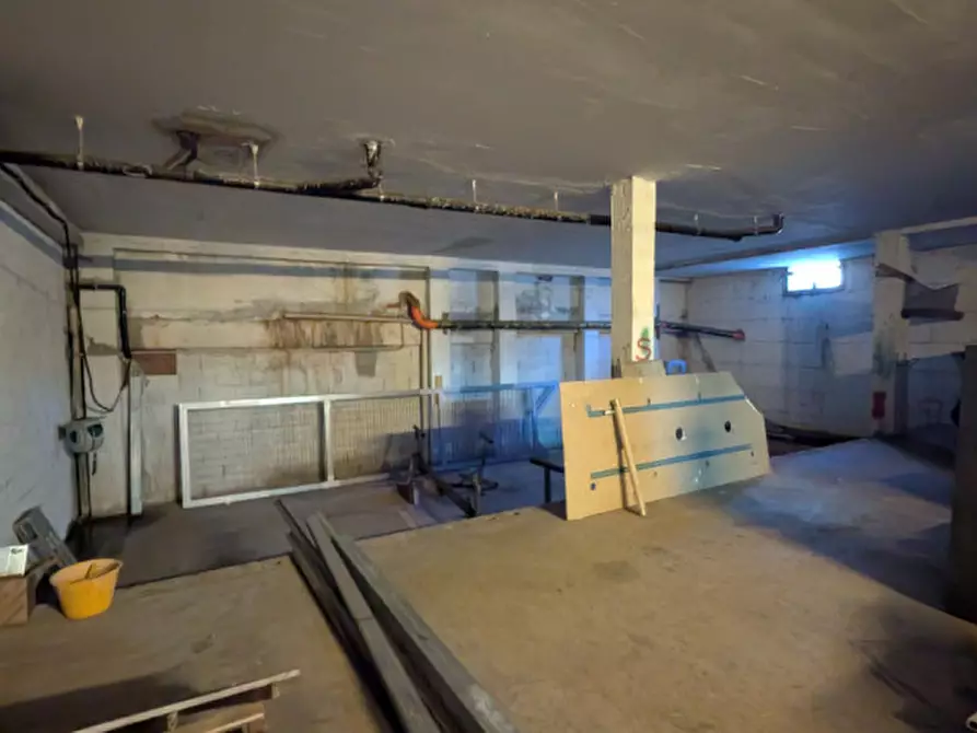 Immagine 3 di Magazzino in vendita  in VIA DELLA STAMPA n. SNC Piano S1 a Olbia