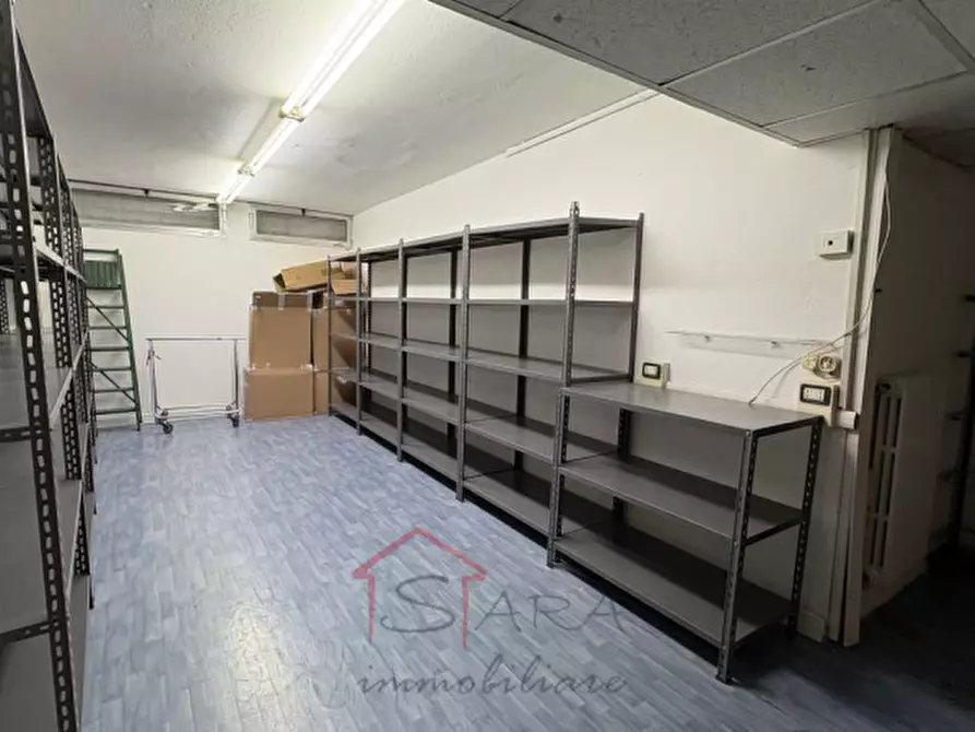 Immagine 2 di Negozio in vendita  in piazza garibaldi 8 a Padova