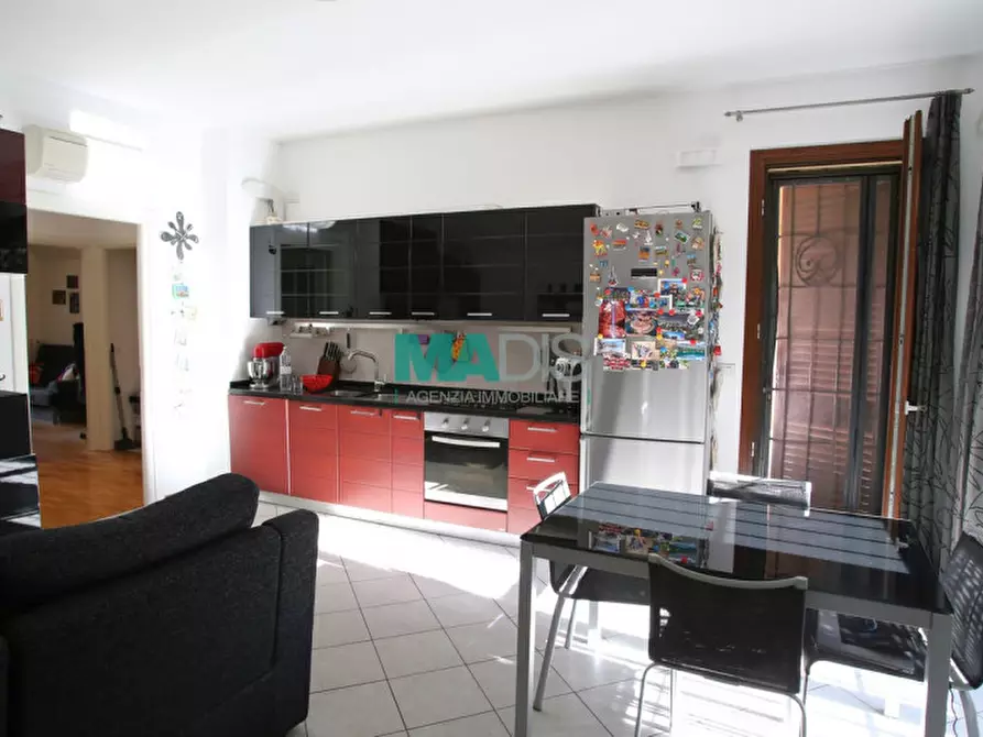 Immagine 4 di Appartamento in vendita  a Prato