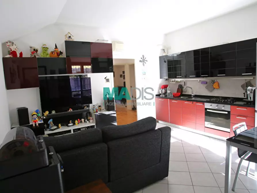 Immagine 7 di Appartamento in vendita  a Prato