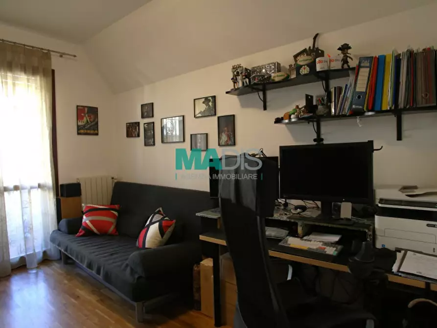 Immagine 17 di Appartamento in vendita  a Prato