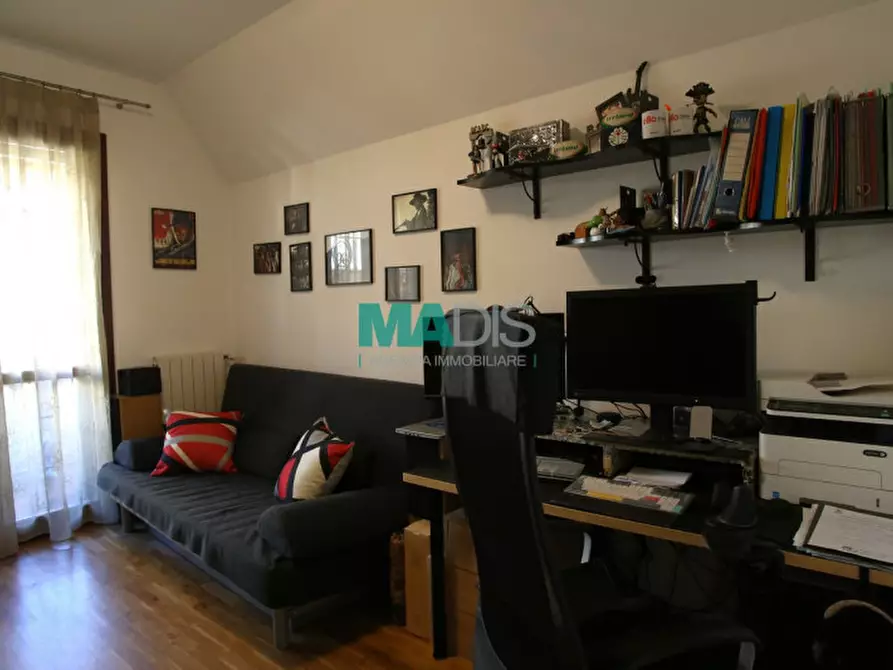 Immagine 18 di Appartamento in vendita  a Prato