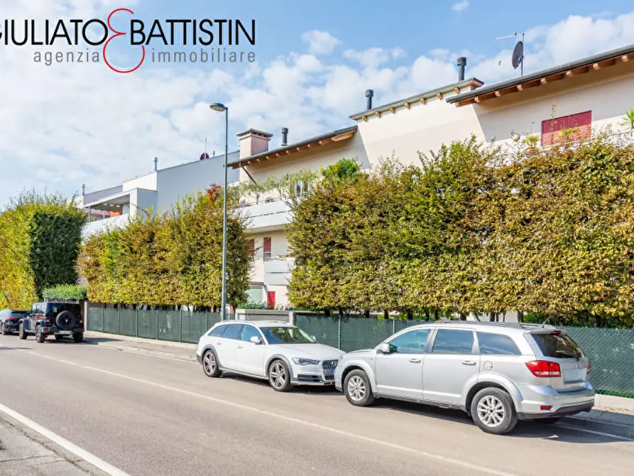 Immagine 26 di Appartamento in vendita  in Viale degli Alpini a Dueville