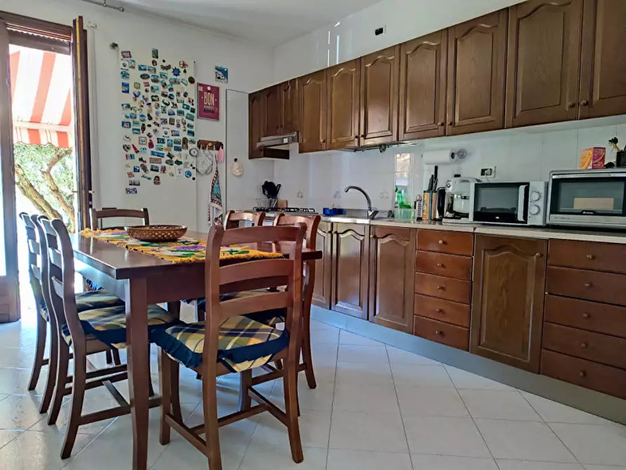 Immagine 2 di Casa bifamiliare in vendita  a Campo San Martino