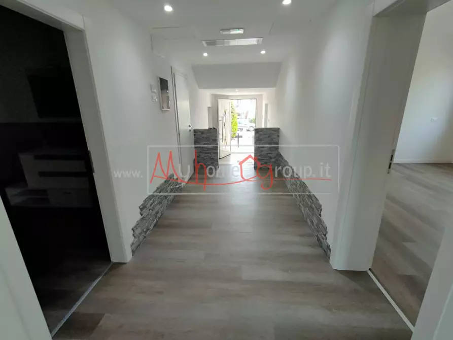 Immagine 18 di Villa in vendita  in Via Euganea a Selvazzano Dentro