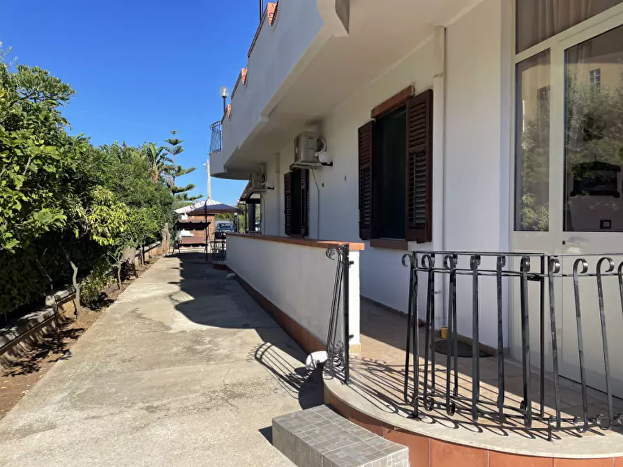 Immagine 19 di Casa bifamiliare in vendita  in Via Carmelo Iannì 33 a Carini