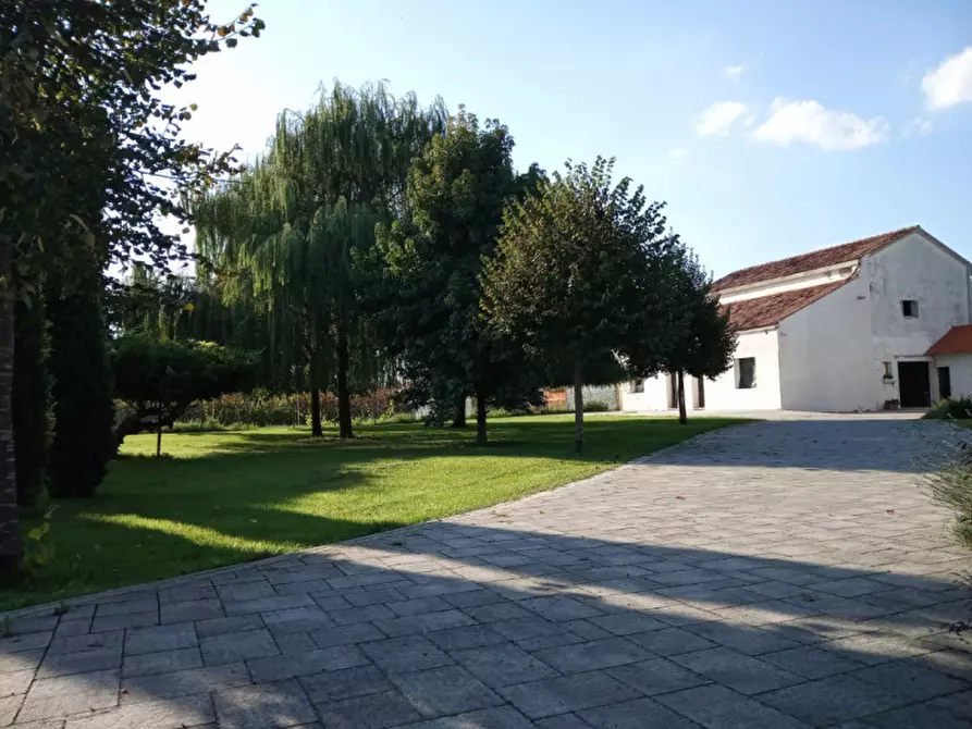 Immagine 13 di Casa indipendente in vendita  in via roma a Correzzola