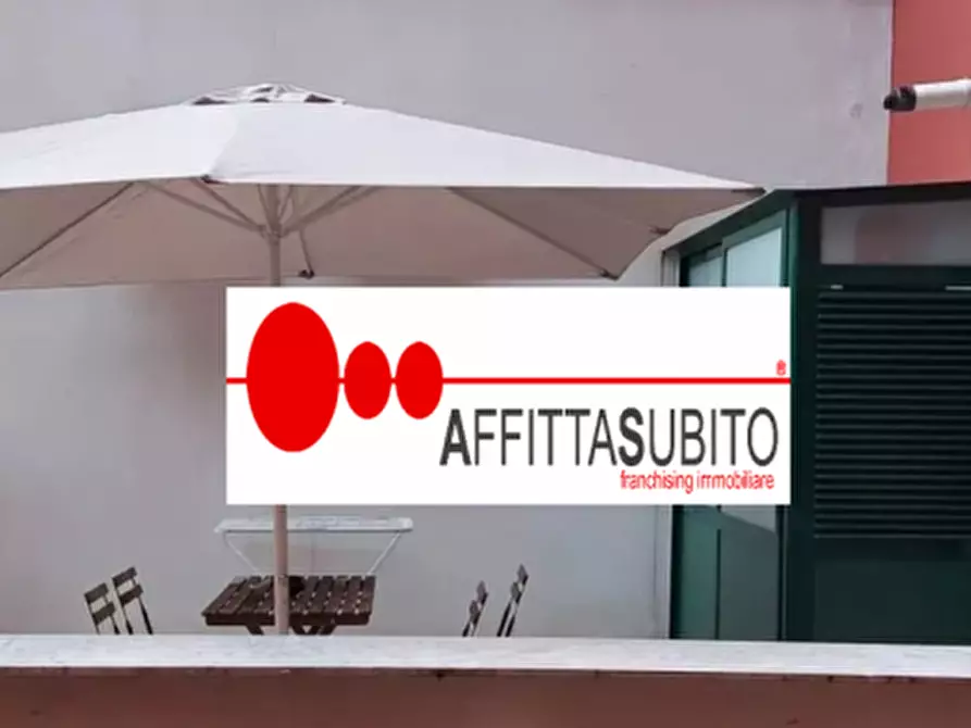 Immagine 4 di Appartamento in affitto  in Via Ventaglieri 34 a Napoli