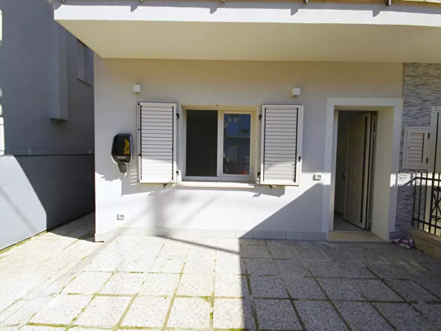 Immagine 3 di Appartamento in vendita  in viale Termoli a Riccione