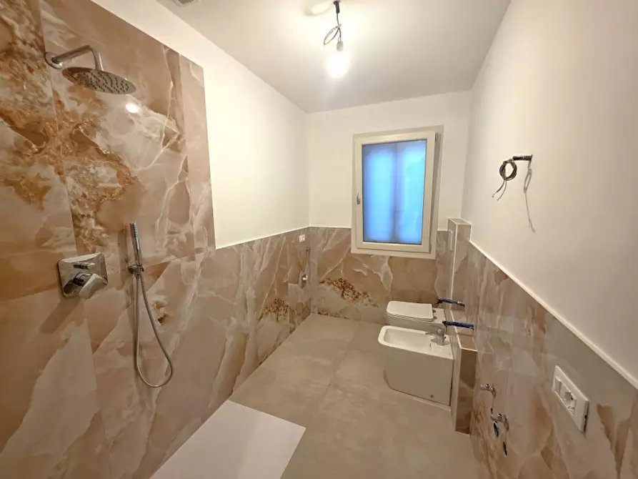 Immagine 13 di Appartamento in vendita  in viale Termoli a Riccione