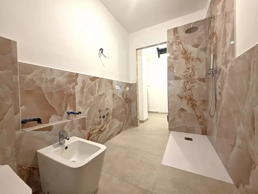Immagine 14 di Appartamento in vendita  in viale Termoli a Riccione