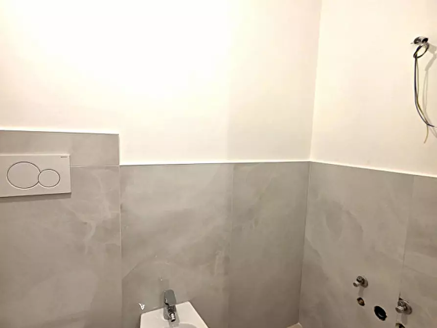 Immagine 18 di Appartamento in vendita  in viale Termoli a Riccione