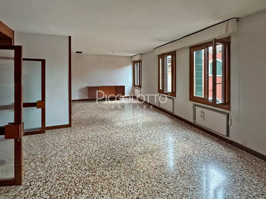 Immagine 10 di Appartamento in vendita  in Ruga Vecchia San Giovanni a Venezia