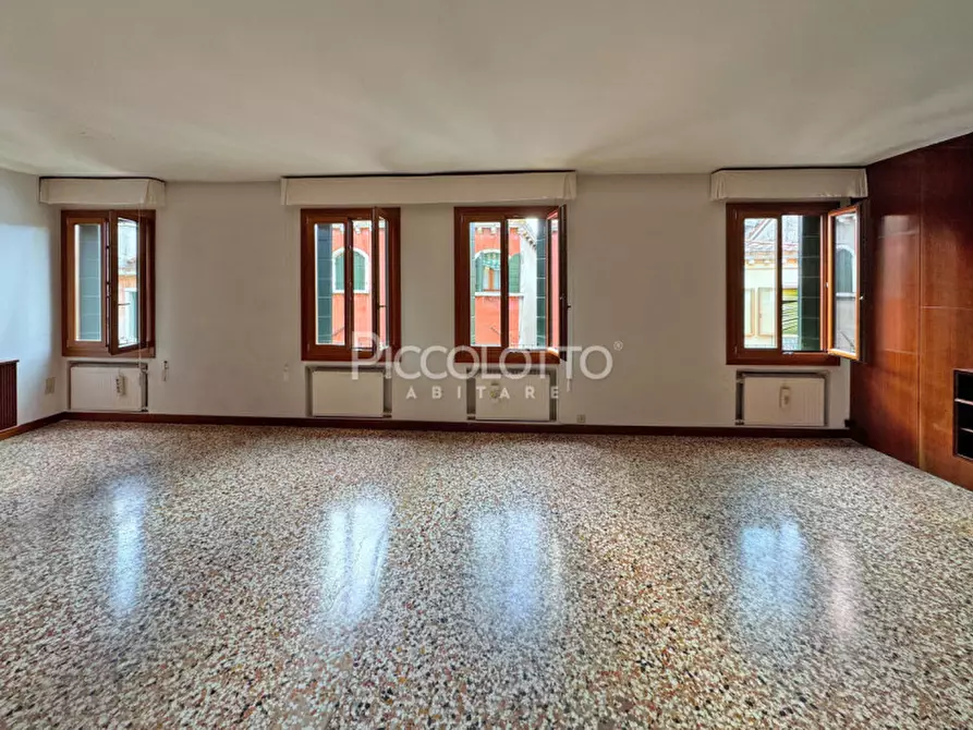 Immagine 11 di Appartamento in vendita  in Ruga Vecchia San Giovanni a Venezia