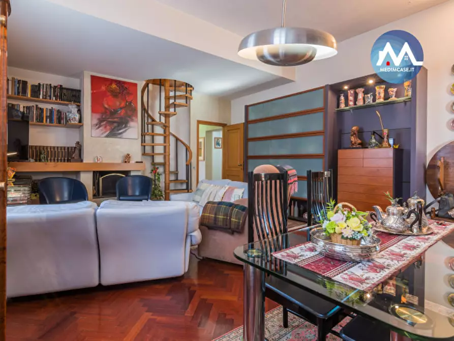Immagine 8 di Casa bifamiliare in vendita  in Viale Antonio Cecchi a Pesaro